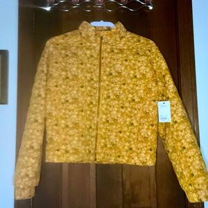 Mustard with floral accent. BRAND NEW WITH TAGS.! Super adorable and soft!